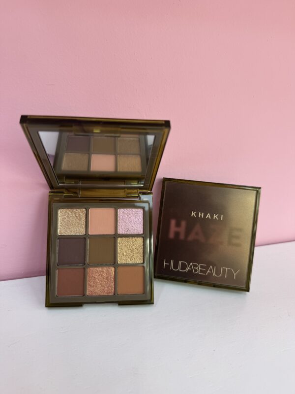 Huda Beauty blush