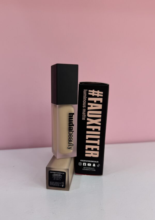 Huda Beauty Concealer